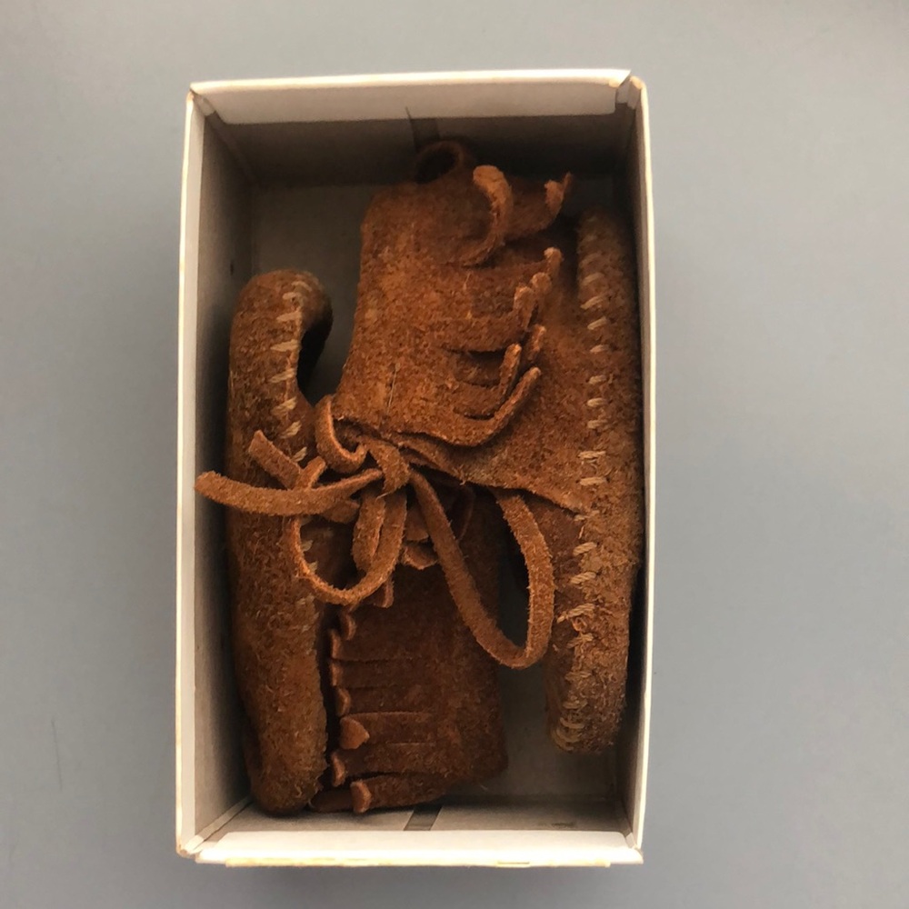 Vintage 80’s Brown Suede Minnetonka Kids Moccasins